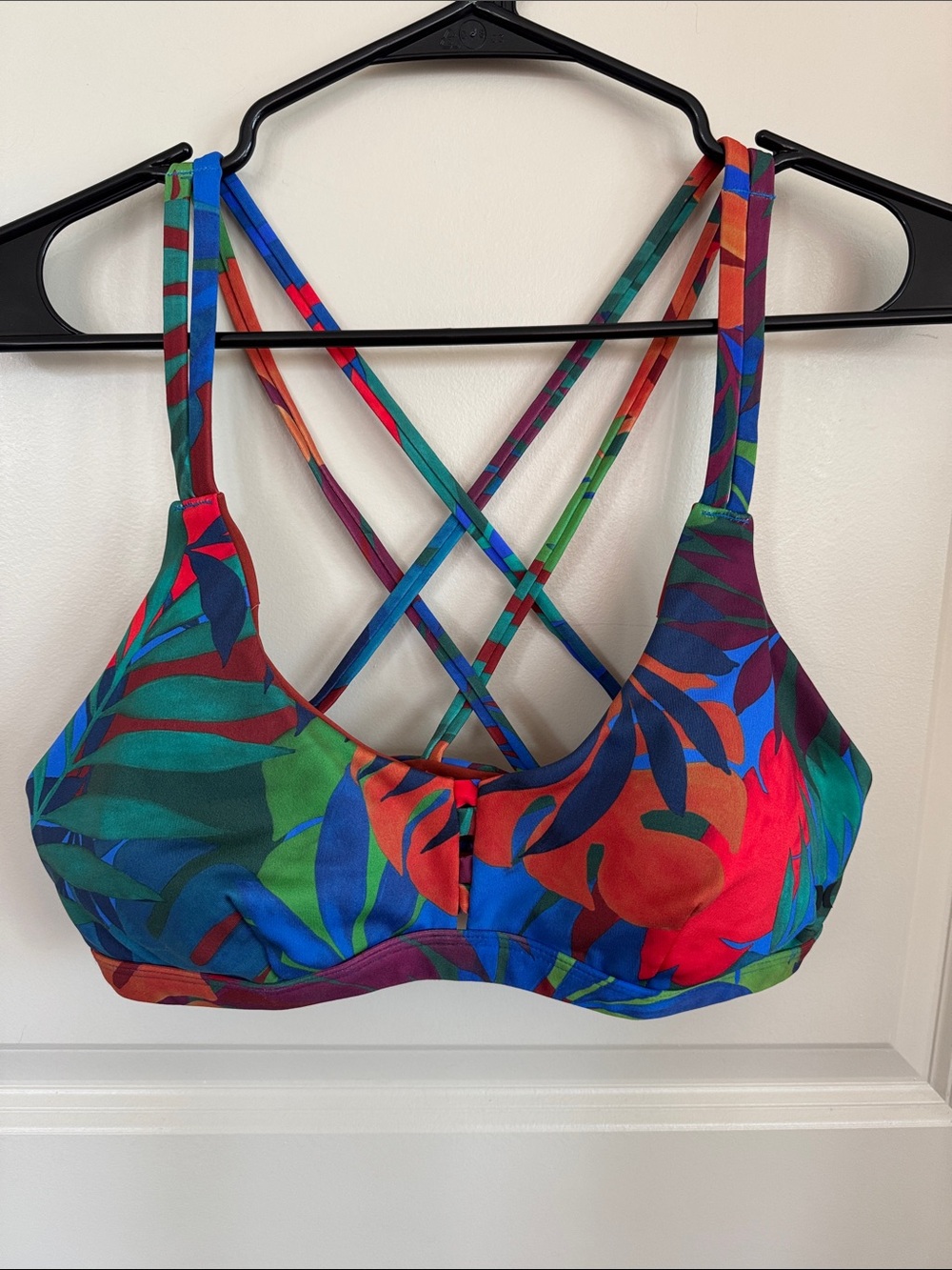 Hurley Tropical Strappy Bikini Top in Red, Blue, Green